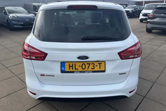 Ford B-Max (2015) thumbnail 3
