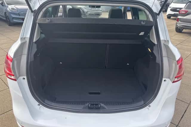Ford B-Max (2015) thumbnail 4