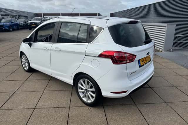Ford B-Max (2015) thumbnail 5