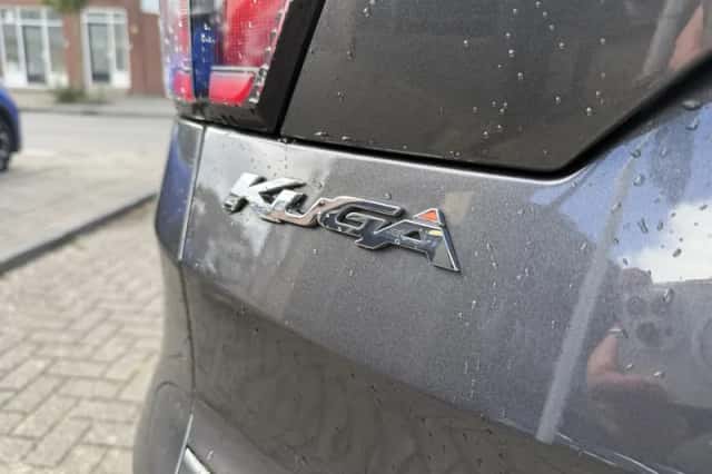 Ford Kuga (2017) thumbnail 5