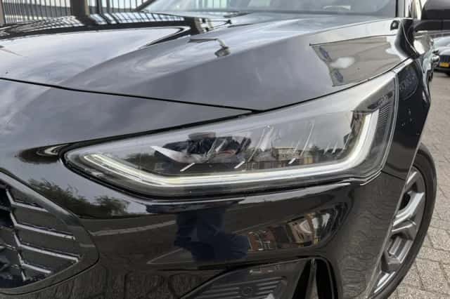 Ford Focus (2025) thumbnail 2