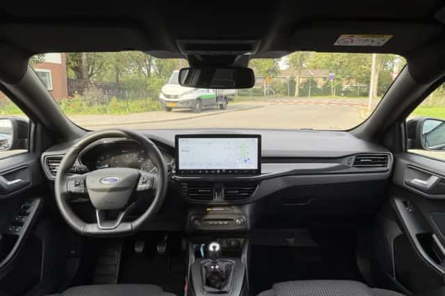 Ford Focus (2025) thumbnail 4