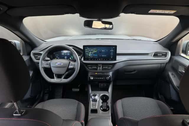 Ford Kuga (2025) thumbnail 3