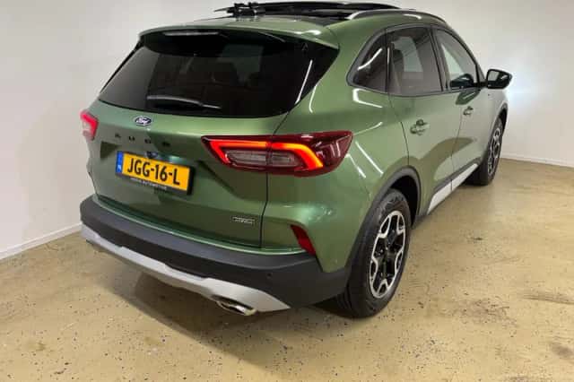Ford Kuga (2025) thumbnail 2