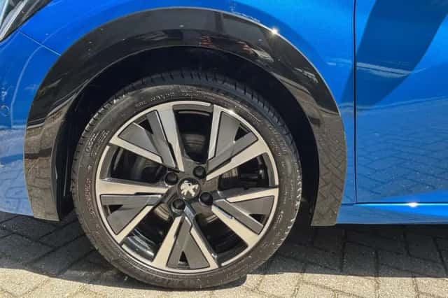 Peugeot 208 (2022) thumbnail 4