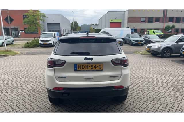 Jeep Compass (2023) thumbnail 3