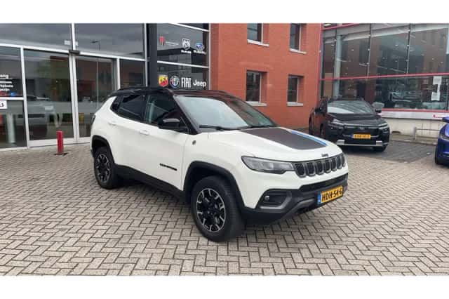 Jeep Compass (2023) thumbnail 5