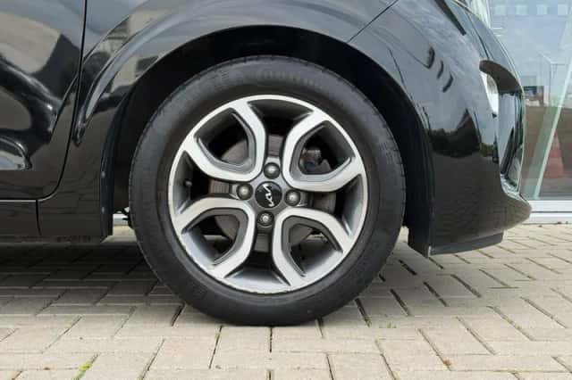 Kia Picanto (2023) thumbnail 5