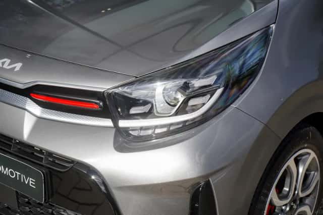 Kia Picanto (2023) thumbnail 4