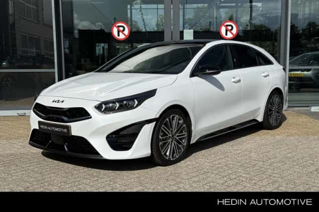 Kia Proceed (2025) thumbnail 1