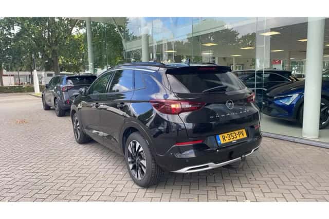 Opel Grandland (2022) thumbnail 4