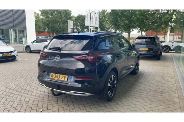 Opel Grandland (2022) thumbnail 6