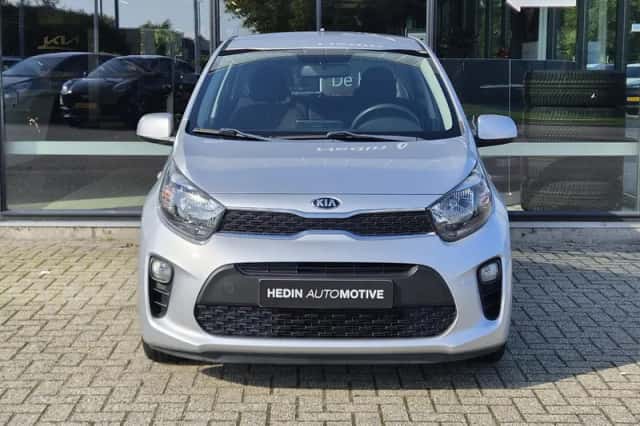 Kia Picanto (2018) thumbnail 3