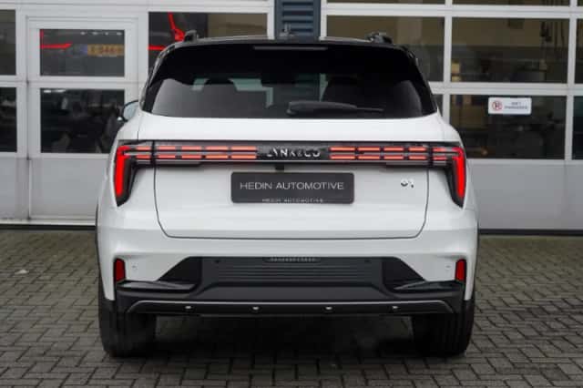 Lynk & Co 01 (2026) thumbnail 5
