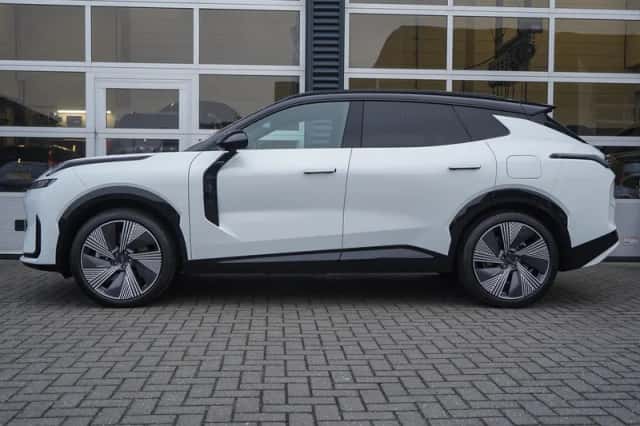 Lynk & Co 08 (2026) thumbnail 3