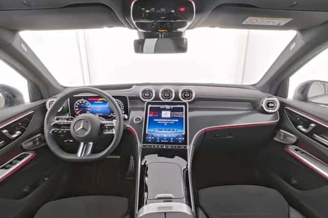 Mercedes-Benz GLC-Klasse (2025) thumbnail 3