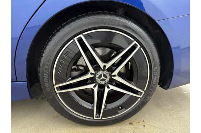 Mercedes-Benz C-Klasse (2024) thumbnail 4