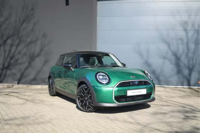 MINI Cooper (2026) thumbnail 4