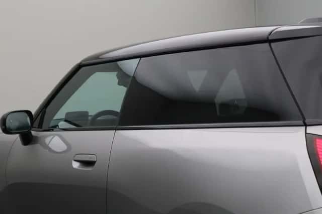 MINI Mini Electric (2025) thumbnail 3