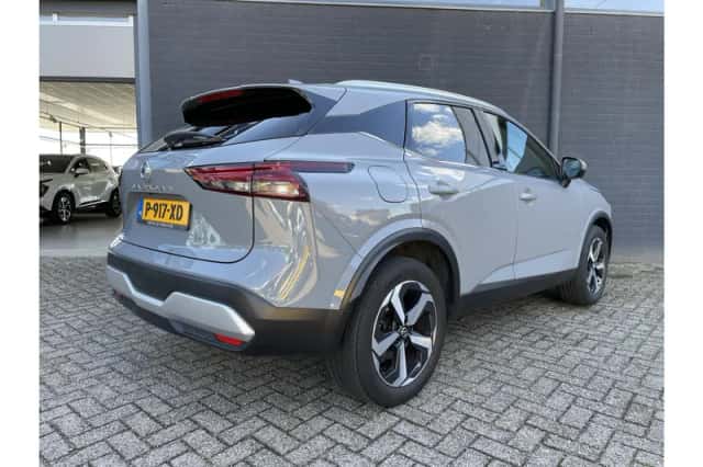 Nissan Qashqai (2022) thumbnail 2