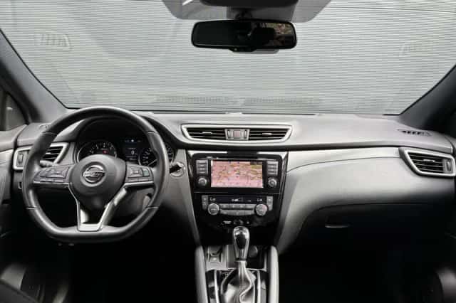 Nissan Qashqai (2019) thumbnail 3