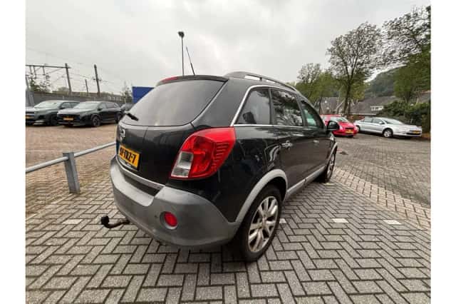 Opel Antara (2012) thumbnail 3