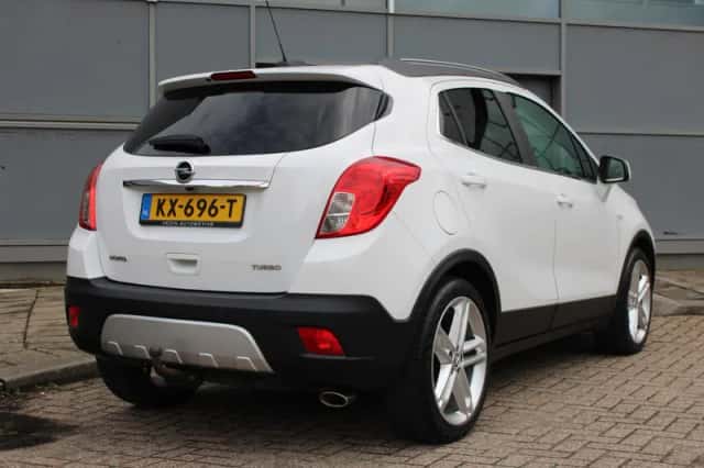 Opel Mokka (2016) thumbnail 2