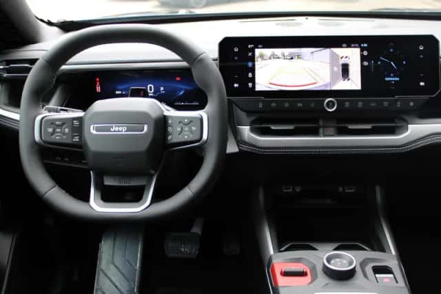 Jeep Compass (2026) thumbnail 3