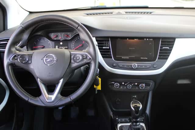 Opel Crossland X (2020) thumbnail 3