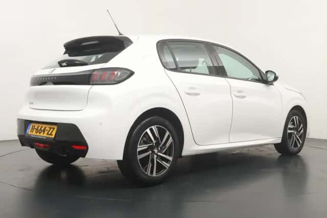 Peugeot 208 (2020) thumbnail 2