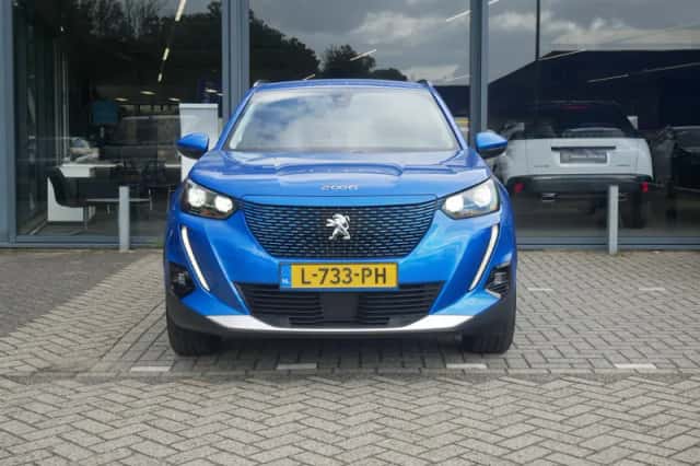 Peugeot e-2008 (2021) thumbnail 2