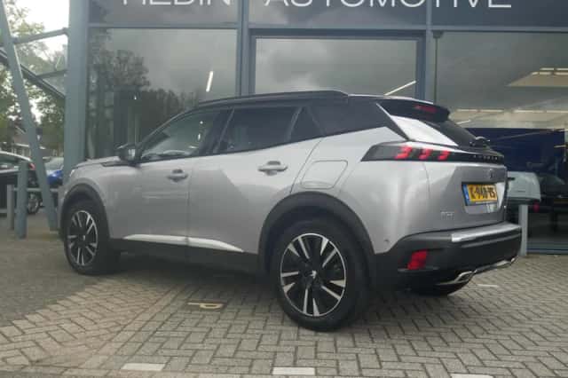 Peugeot 2008 (2021) thumbnail 3