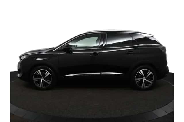 Peugeot 3008 (2023) thumbnail 3