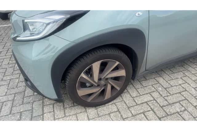 Toyota Aygo X (2024) thumbnail 2