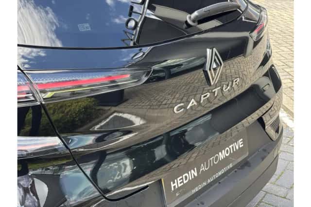Renault Captur (2025) thumbnail 6