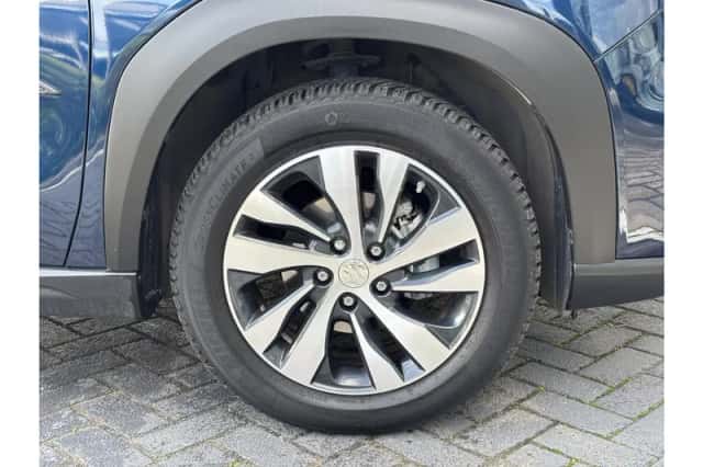 Suzuki S-Cross (2023) thumbnail 5