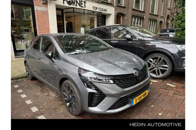 Renault Clio (2023) thumbnail 1