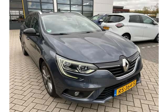Renault Mégane (2018) thumbnail 2