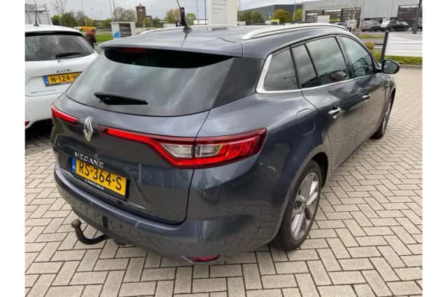 Renault Mégane (2018) thumbnail 3