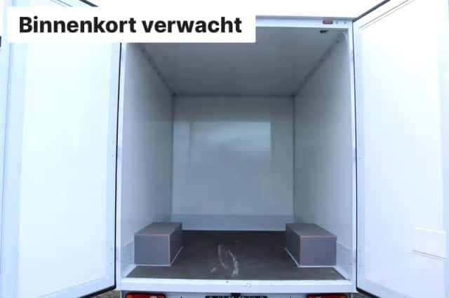 Renault Trafic (2024) thumbnail 5