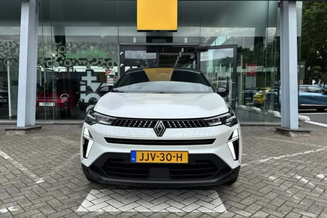 Renault Captur (2025) thumbnail 2