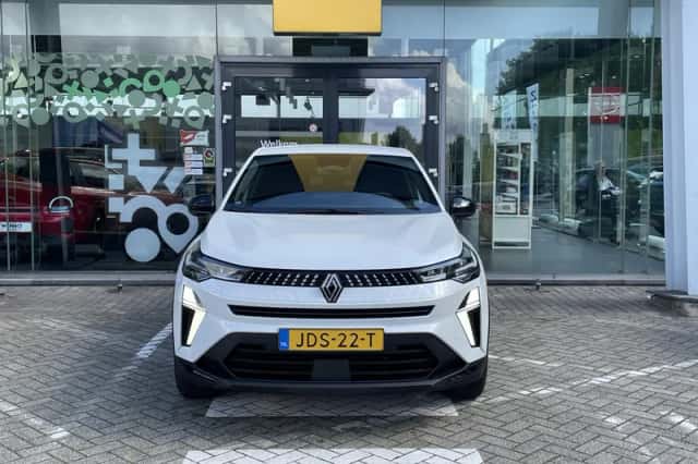 Renault Captur (2025) thumbnail 2