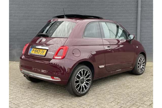 Fiat 500 (2021) thumbnail 2