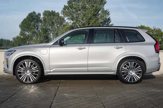 Volvo XC90 (2025) thumbnail 3