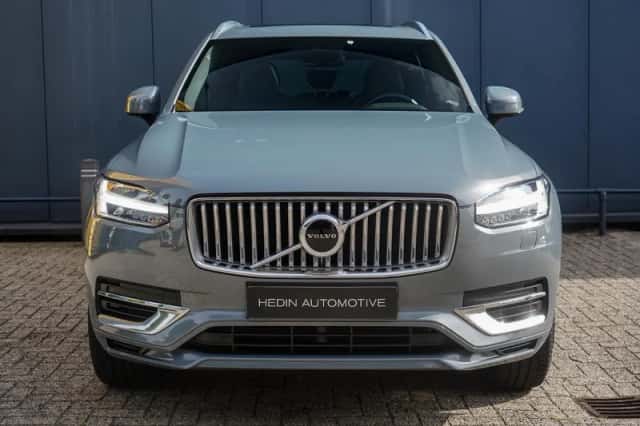 Volvo XC90 (2021) thumbnail 2
