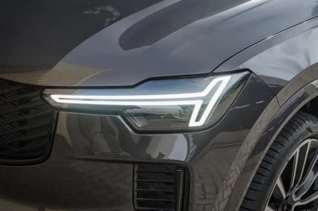 Volvo XC90 (2026) thumbnail 4