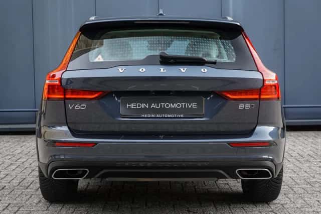 Volvo V60 (2021) thumbnail 5