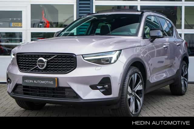 Volvo XC40 (2026) thumbnail 1