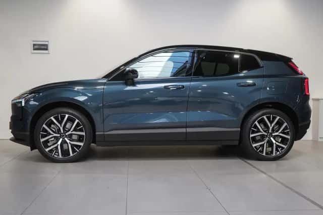 Volvo EX30 (2026) thumbnail 3