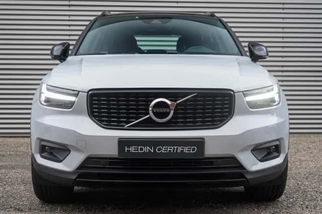 Volvo XC40 (2020) thumbnail 2